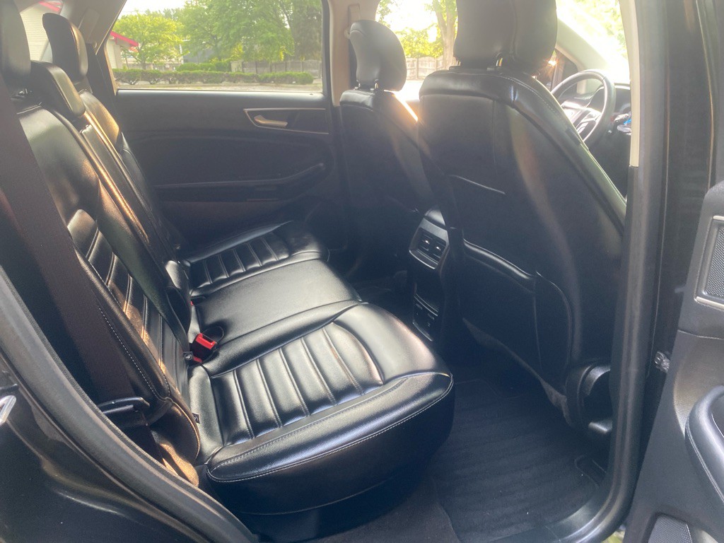 2019 Ford Edge Image 21