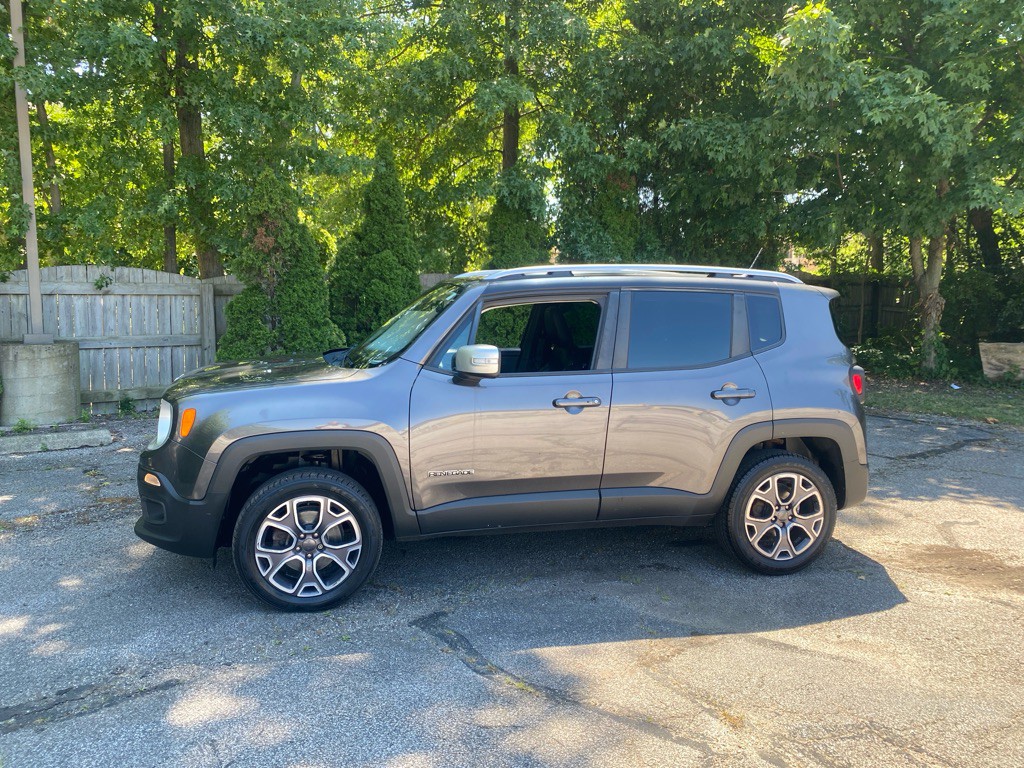 2017 Jeep Renegade Image 2