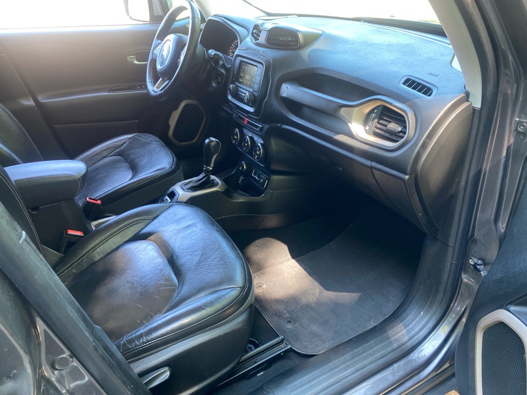 2017 Jeep Renegade Image 22