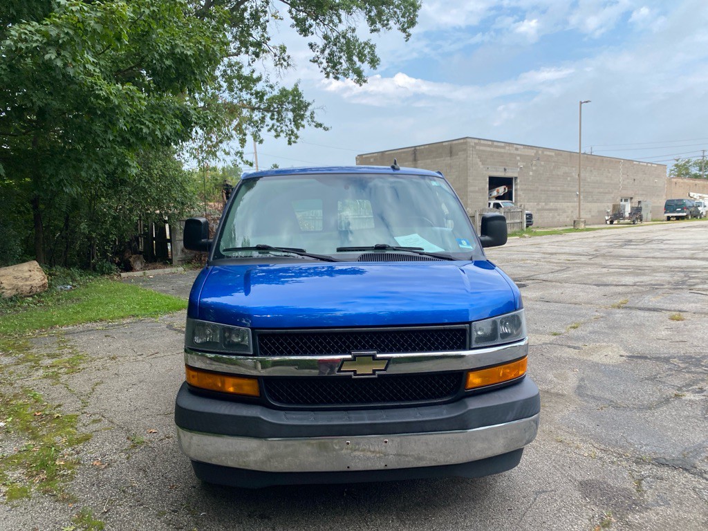 2018 Chevrolet Express Image 8