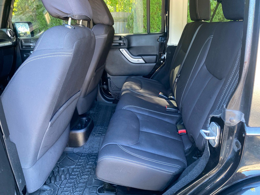 2014 Jeep Wrangler Unlimited Image 17