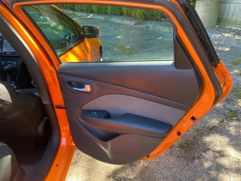 2013 Dodge Dart Image 21
