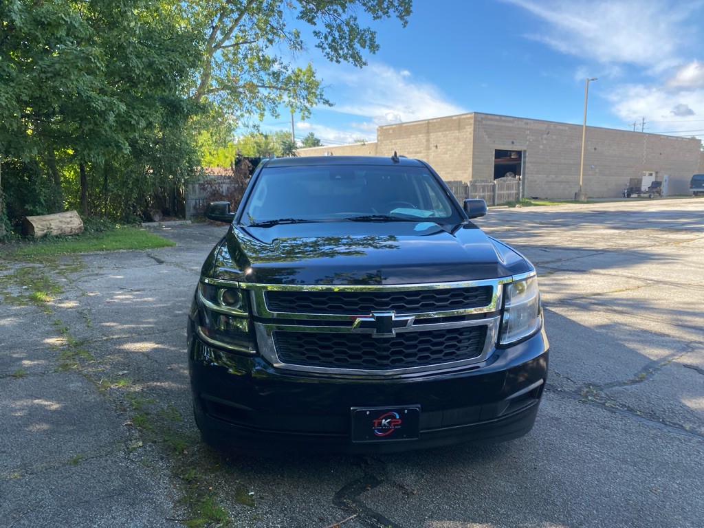 2017 Chevrolet Suburban Image 8