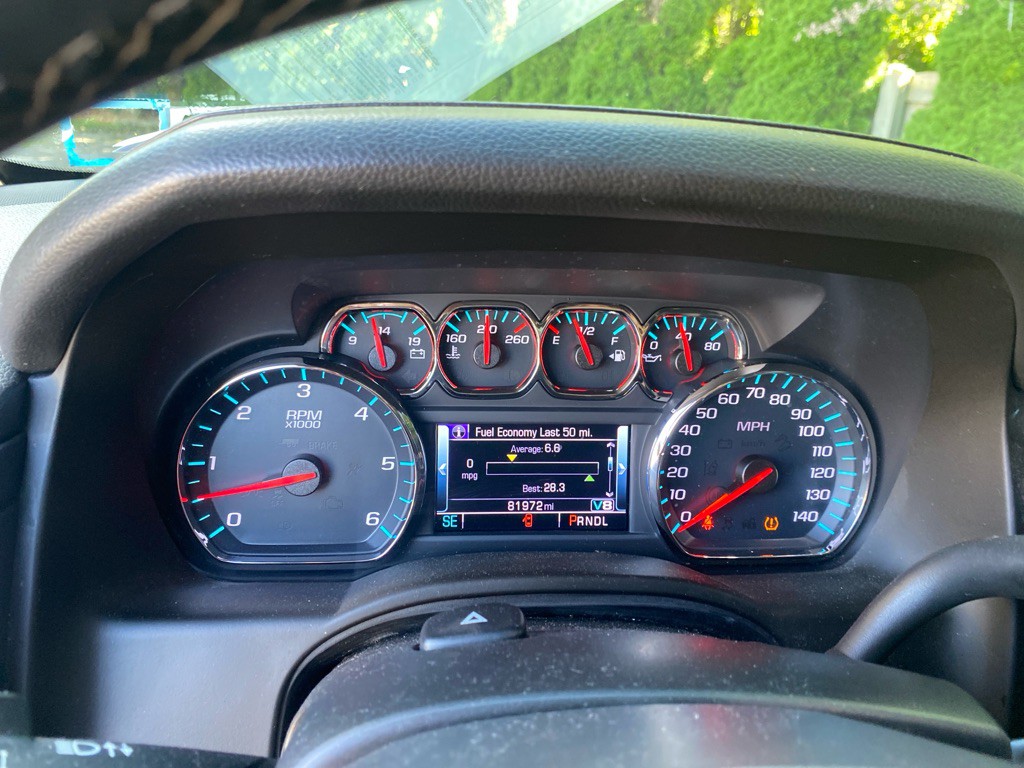 2017 Chevrolet Suburban Image 13