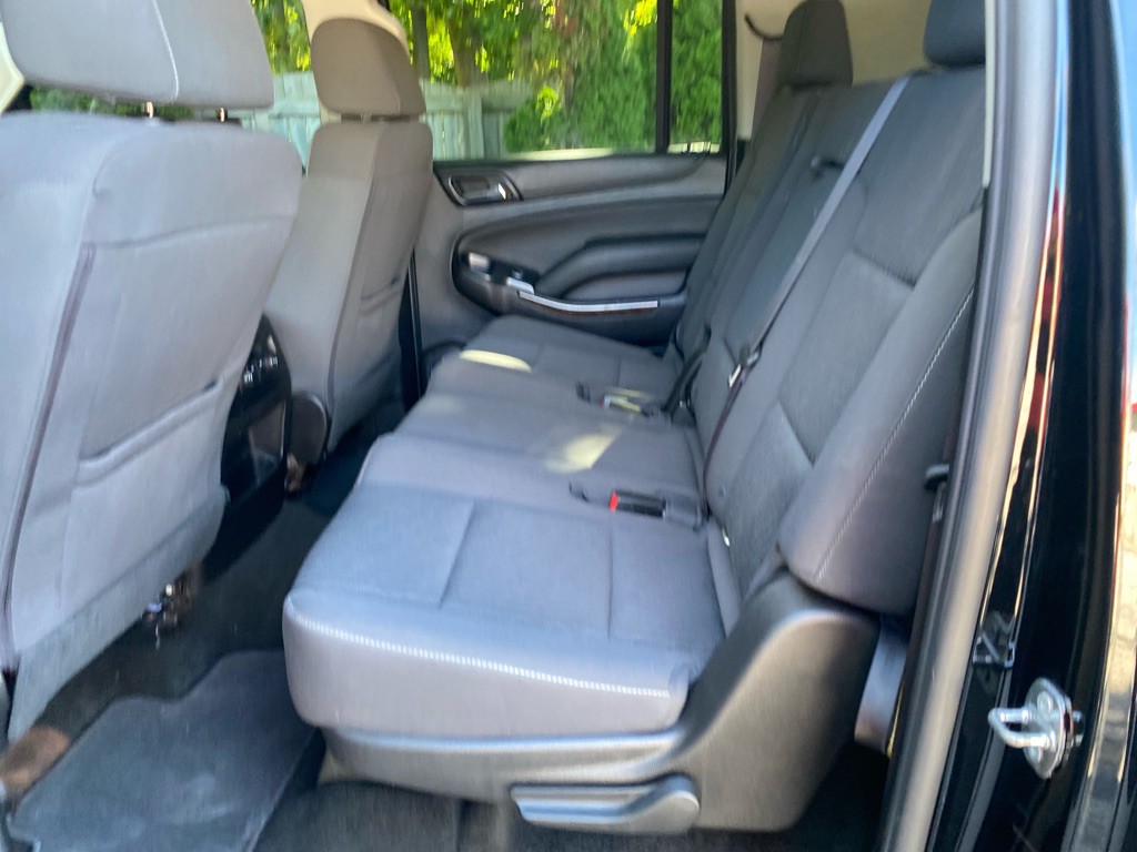 2017 Chevrolet Suburban Image 18
