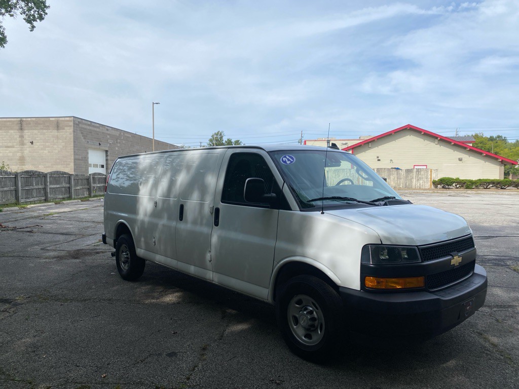 2021 Chevrolet Express Image 7