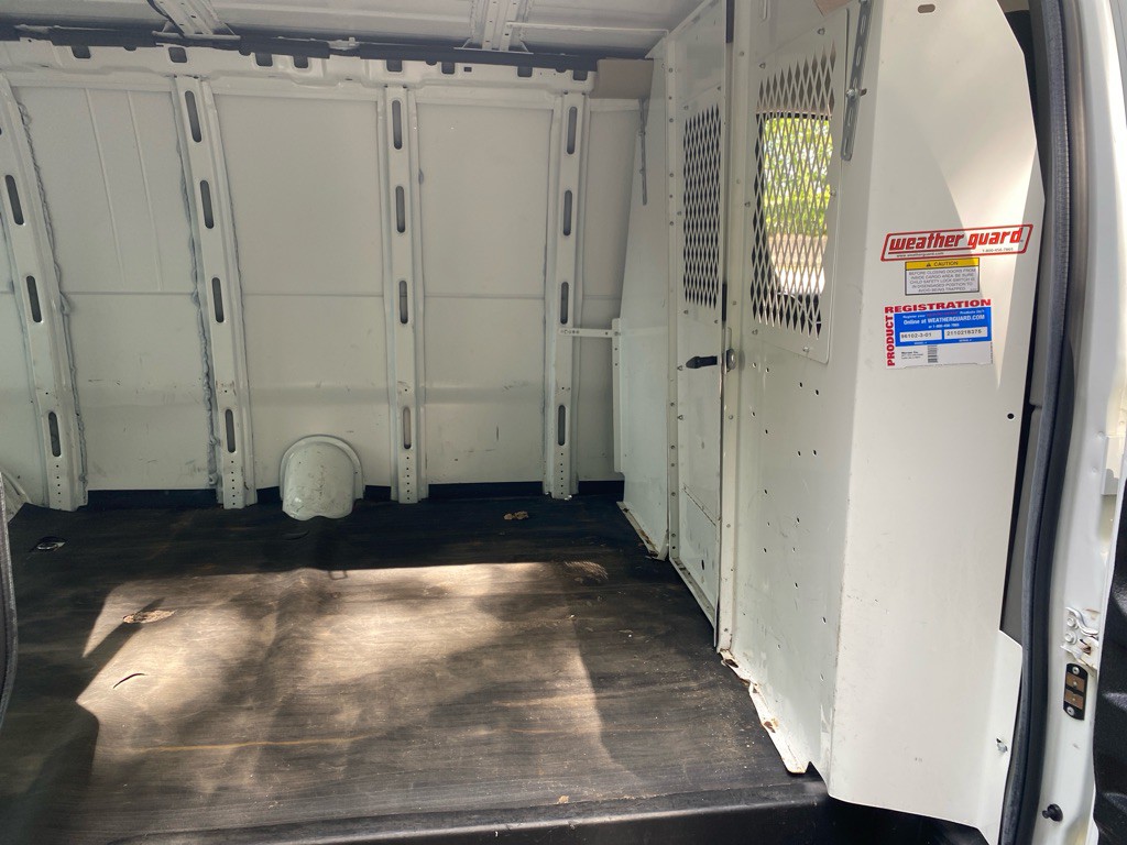 2021 Chevrolet Express Image 19