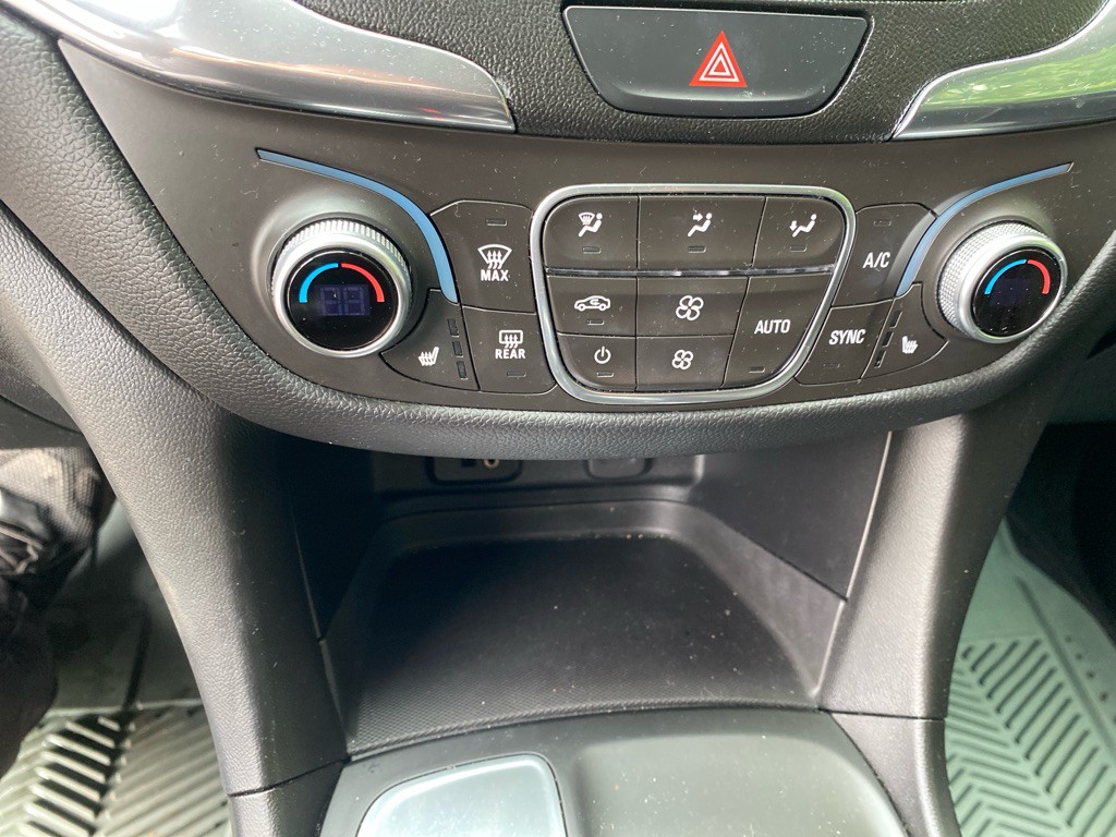 2018 Chevrolet Equinox Image 16