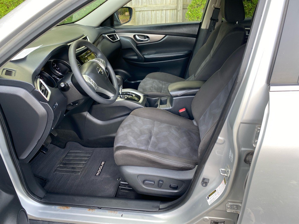 2015 Nissan Rogue Image 9