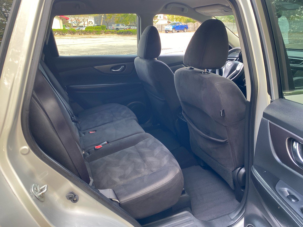 2015 Nissan Rogue Image 22