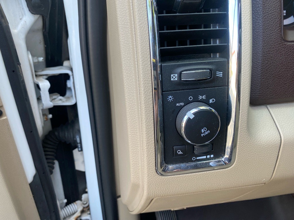 2015 RAM 1500 Image 11