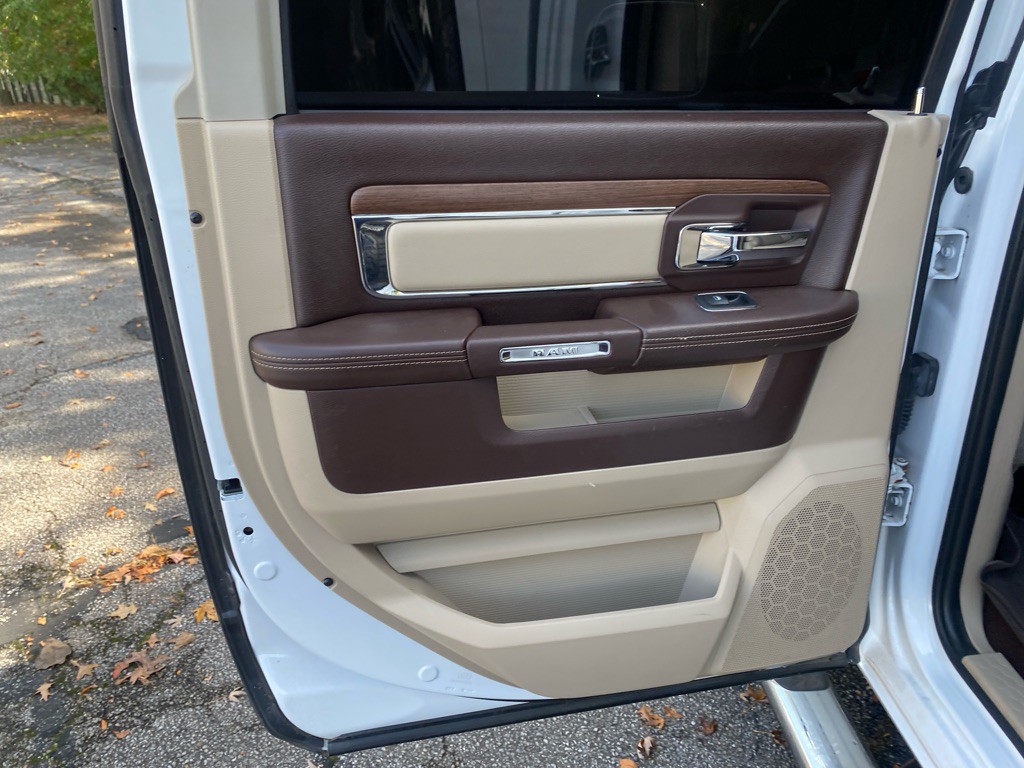 2015 RAM 1500 Image 25