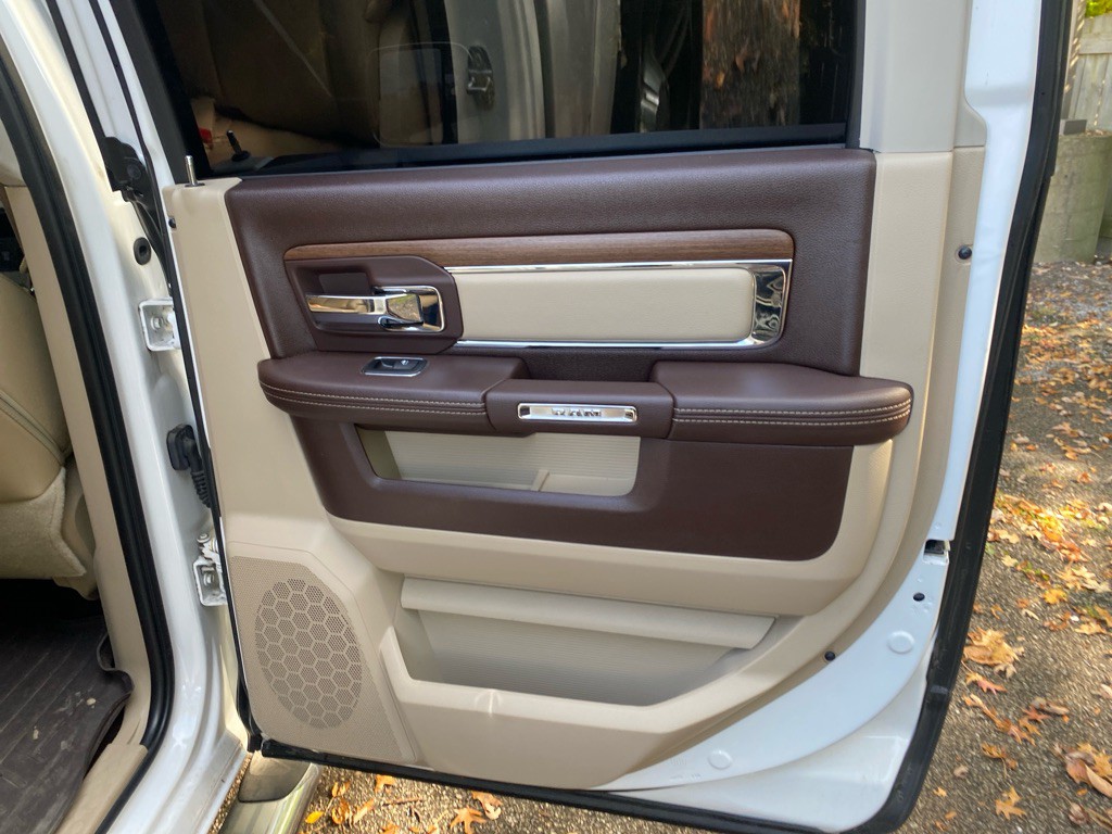 2015 RAM 1500 Image 28
