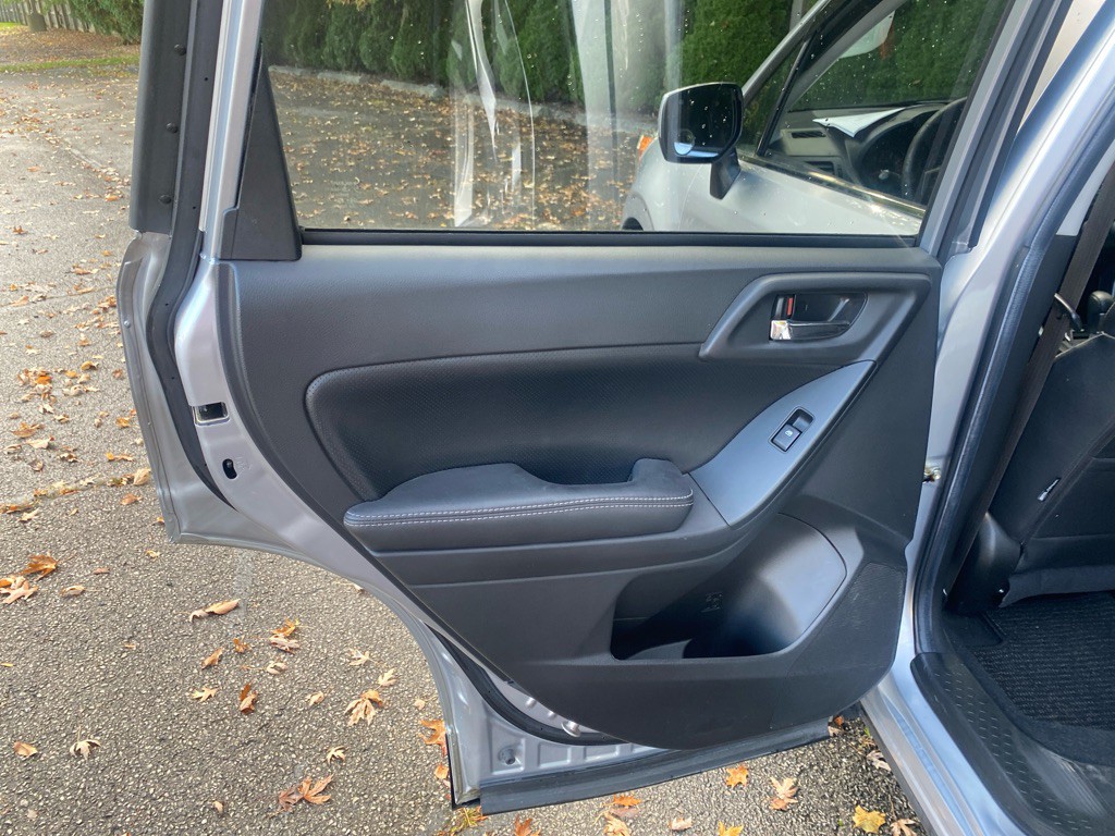 2014 Subaru Forester Image 21