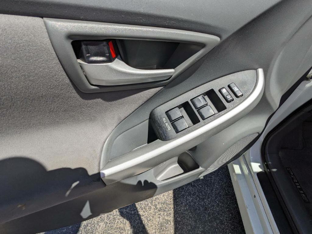 2011 Toyota Prius Image 9