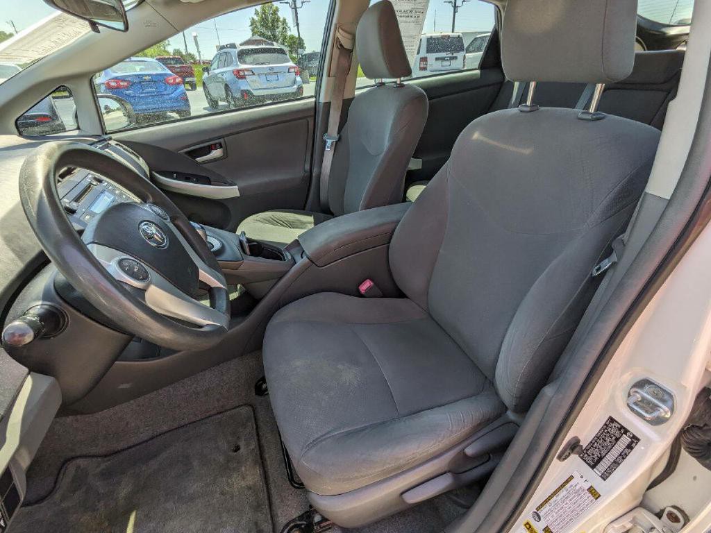 2011 Toyota Prius Image 10