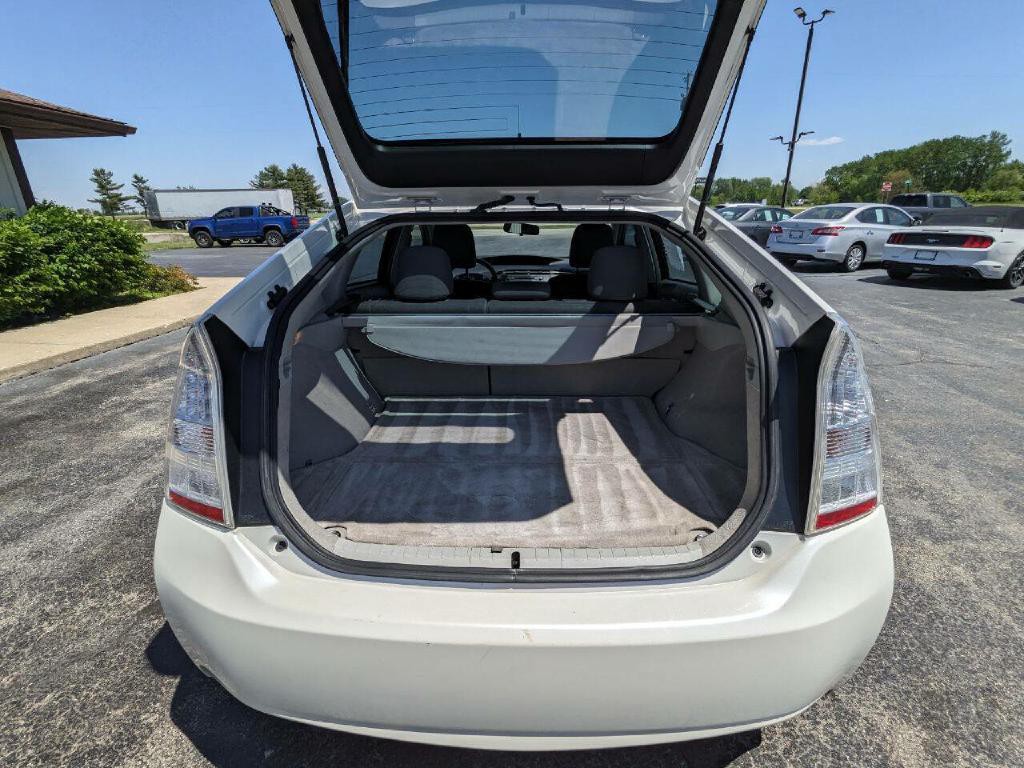 2011 Toyota Prius Image 12