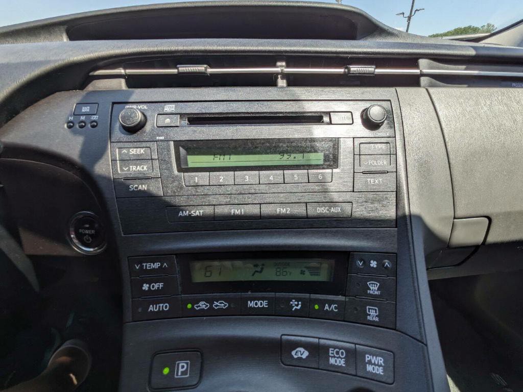 2011 Toyota Prius Image 17