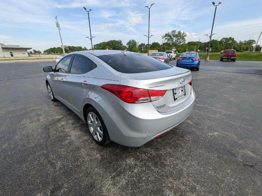 2011 Hyundai Elantra Image 6
