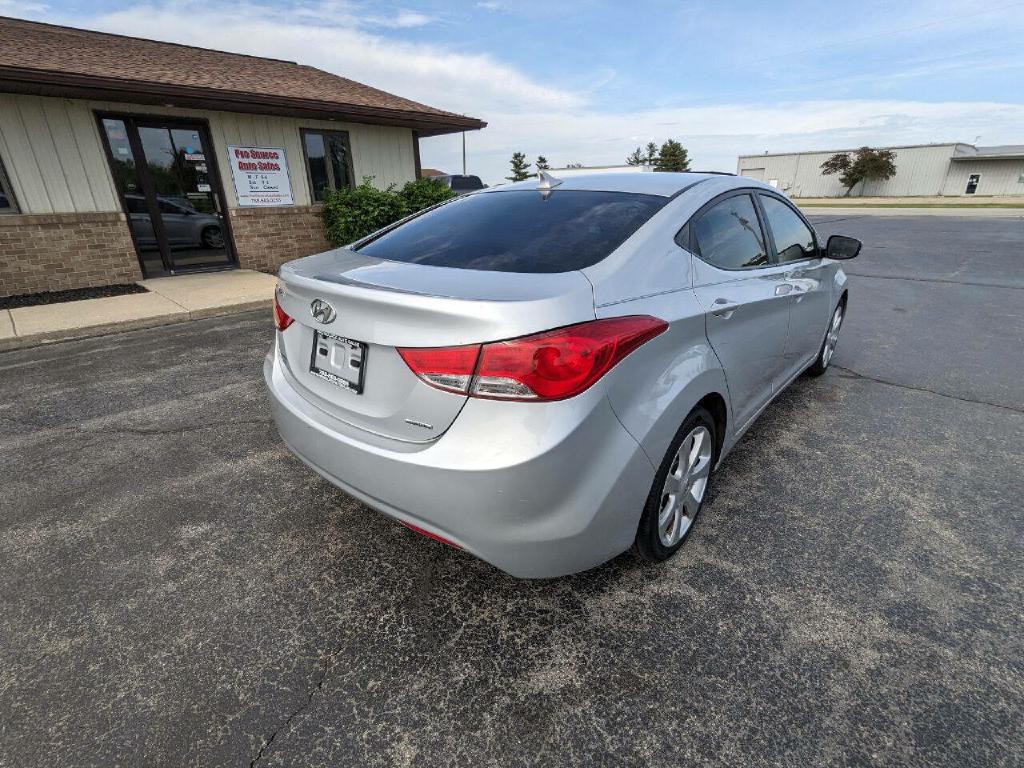 2011 Hyundai Elantra Image 8