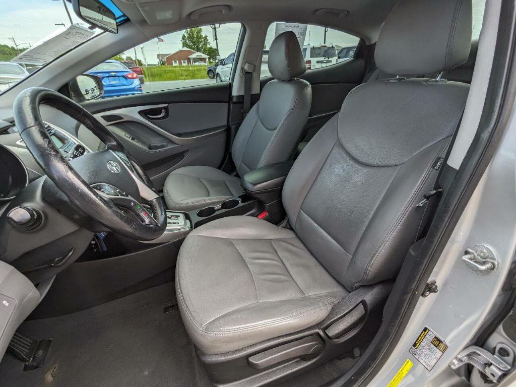 2011 Hyundai Elantra Image 10