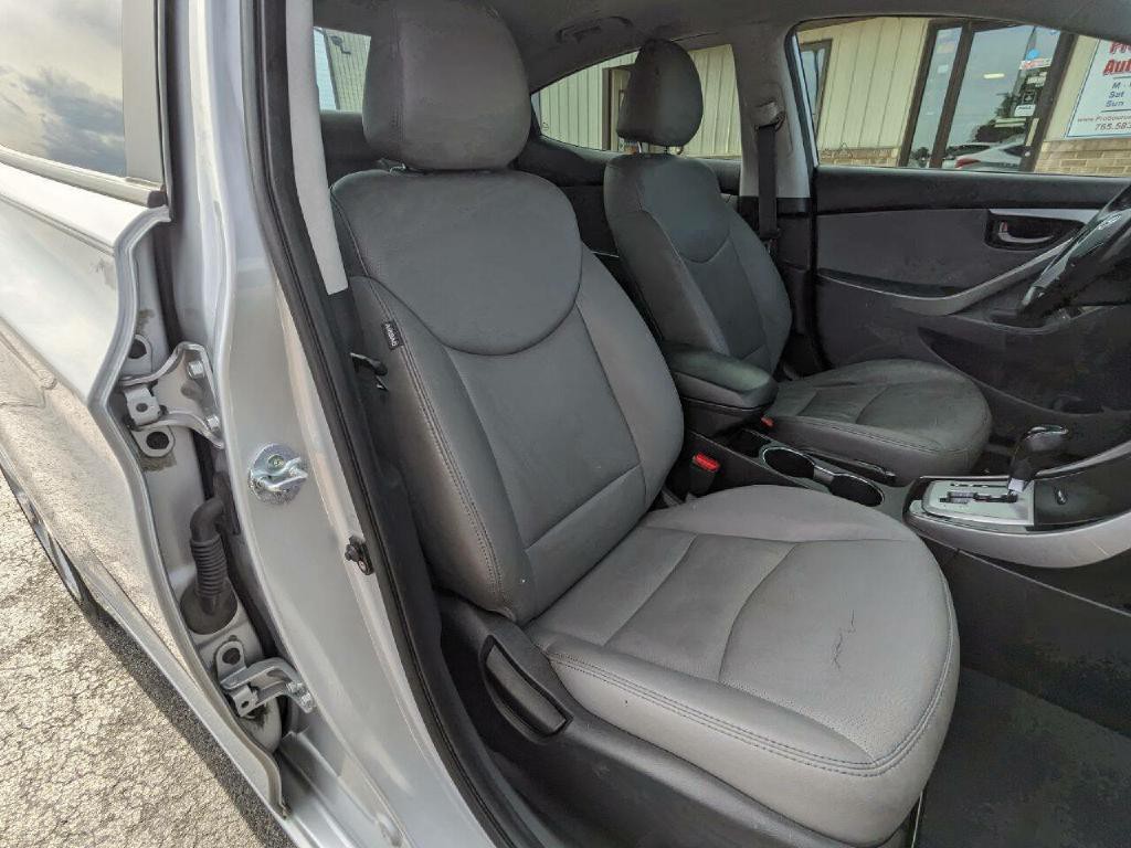 2011 Hyundai Elantra Image 13
