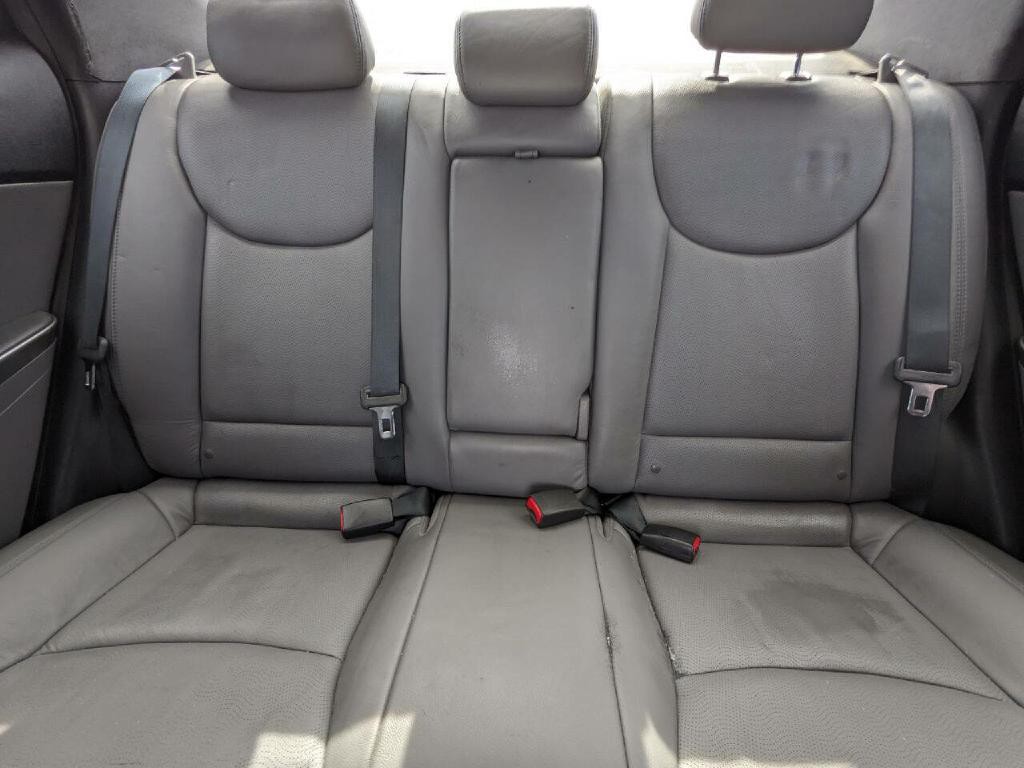 2011 Hyundai Elantra Image 18