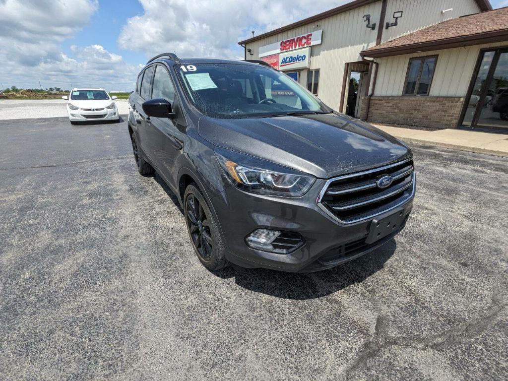 2019 Ford Escape Image 2