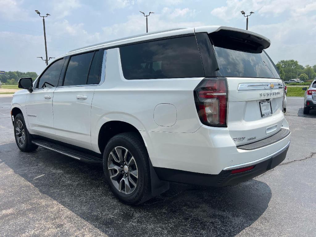 2023 Chevrolet Suburban Image 6