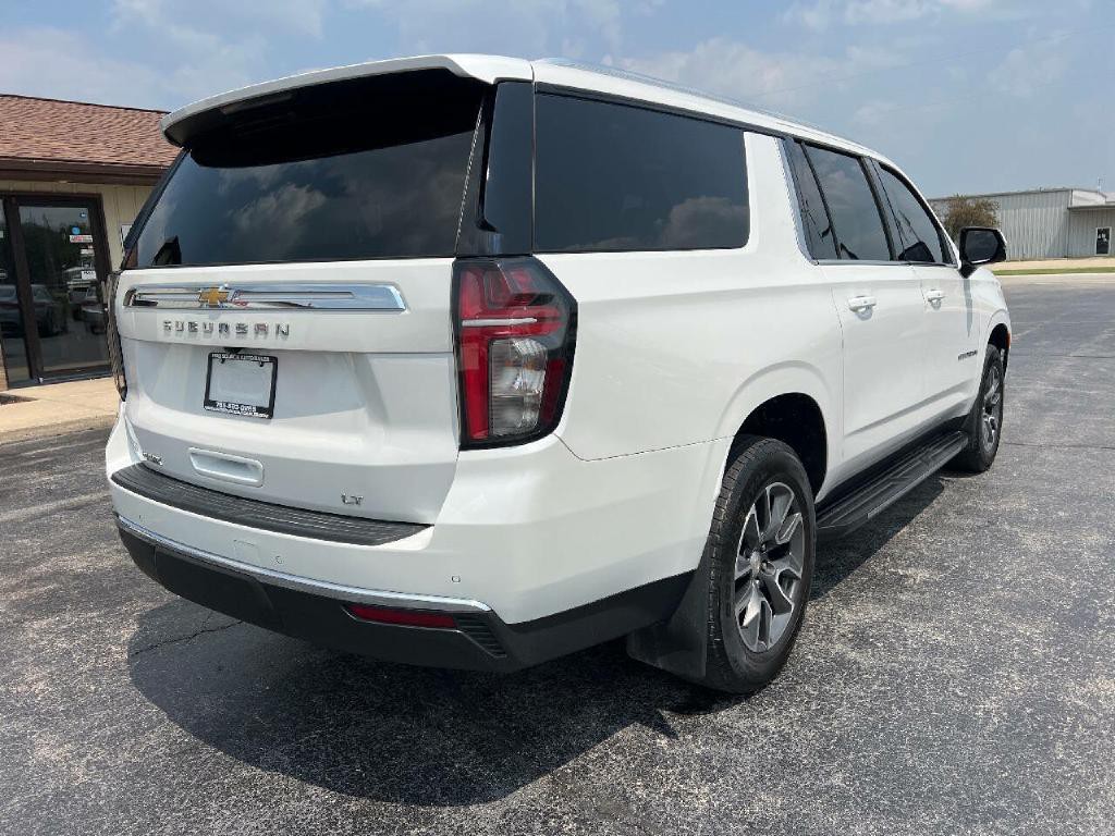 2023 Chevrolet Suburban Image 8