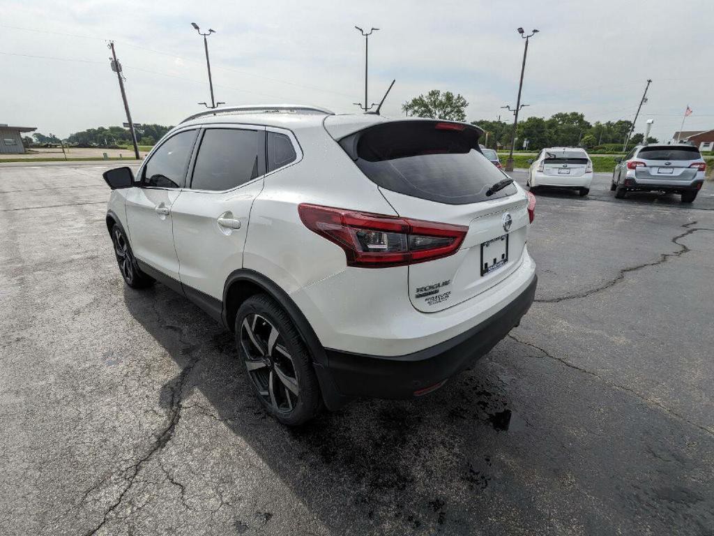 2020 Nissan Rogue Image 6
