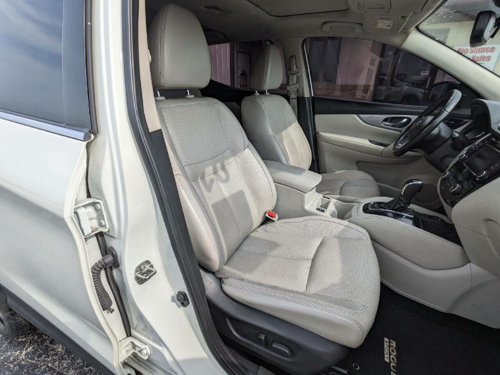 2020 Nissan Rogue Image 14