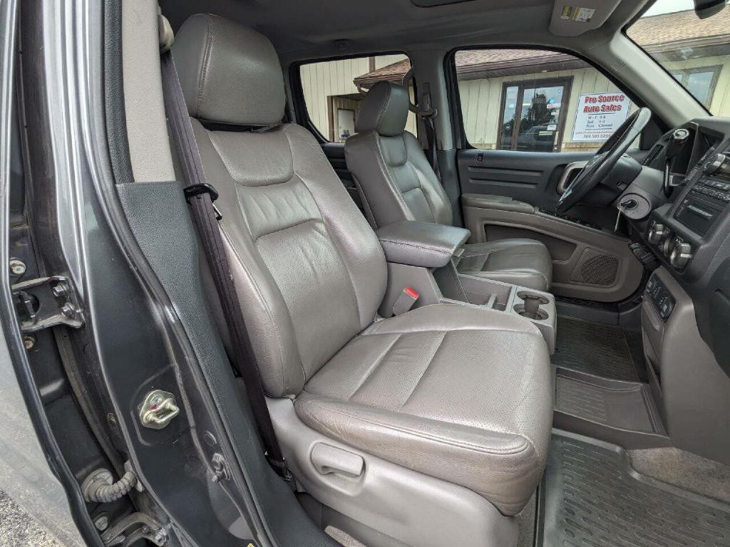 2013 Honda Ridgeline Image 14
