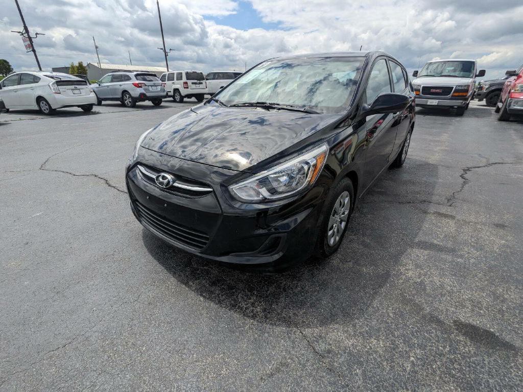 2017 Hyundai Accent Image 4