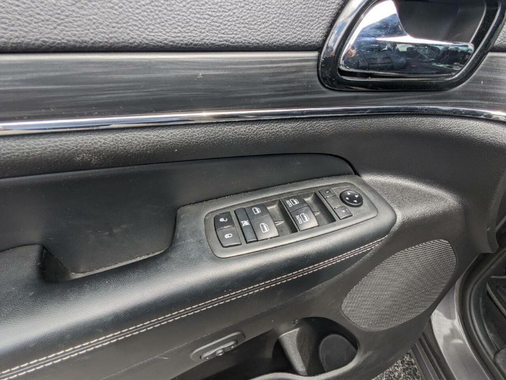 2021 Jeep Grand Cherokee Image 9