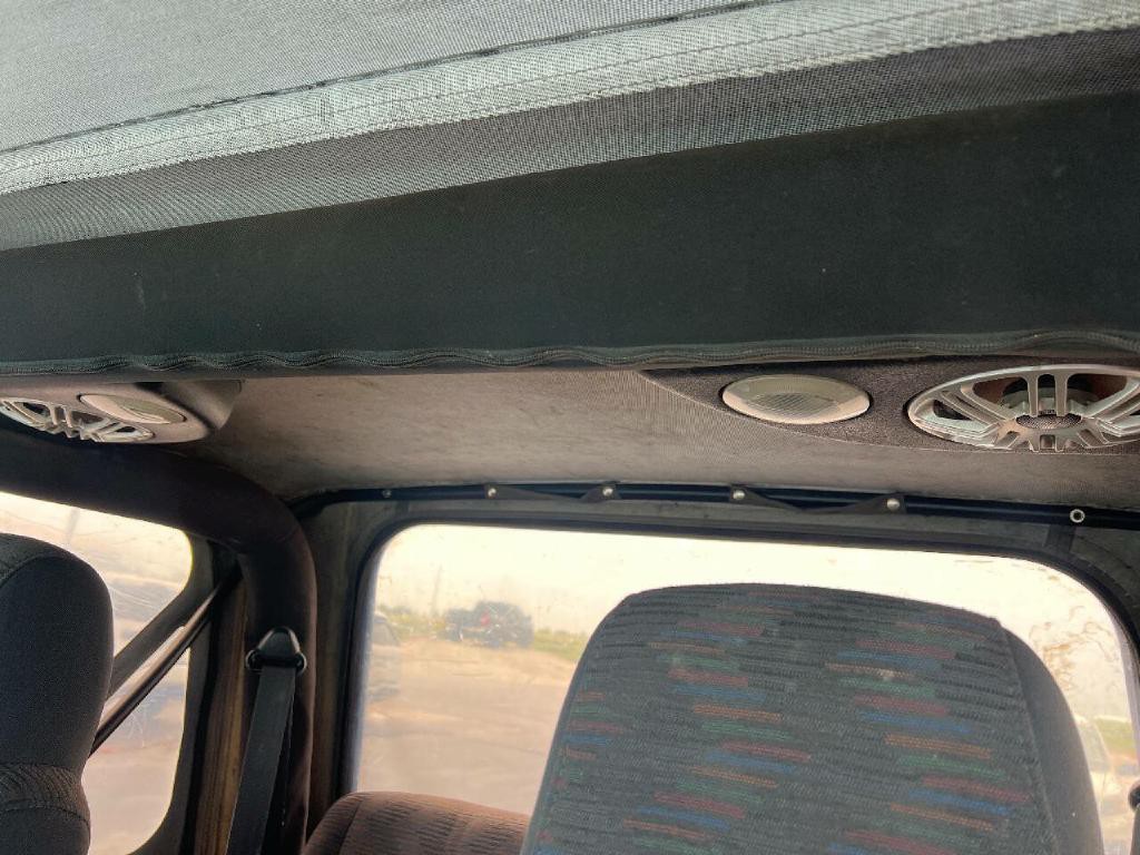 2003 Jeep Wrangler Image 19