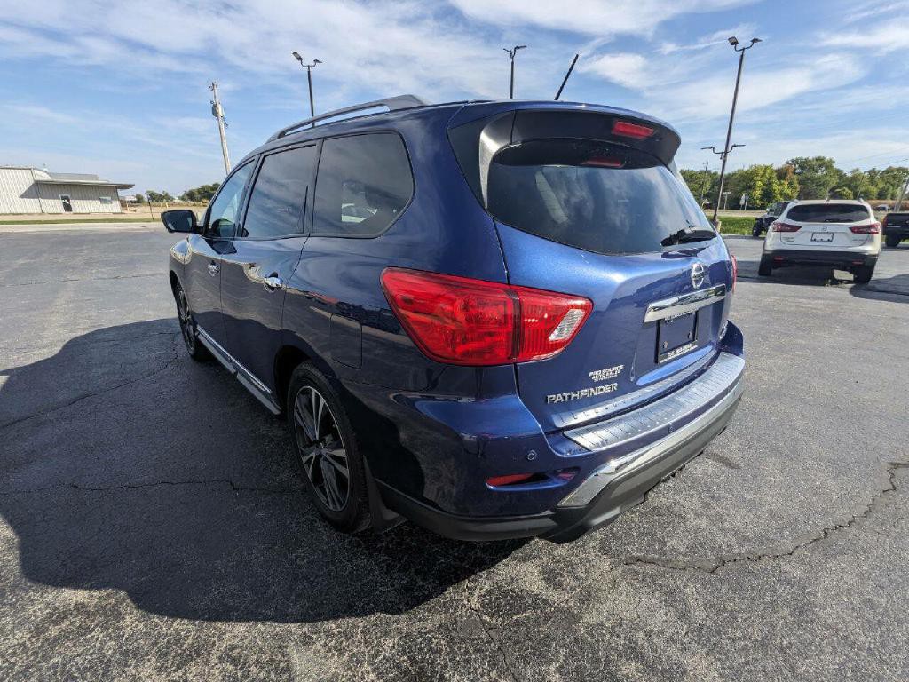 2018 Nissan Pathfinder Image 6