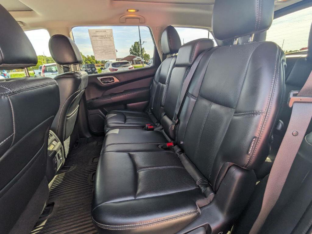 2018 Nissan Pathfinder Image 11