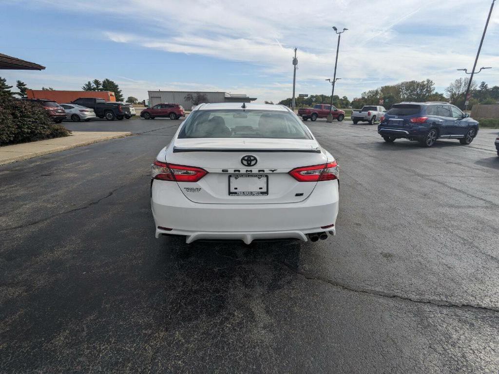2019 Toyota Camry Image 7