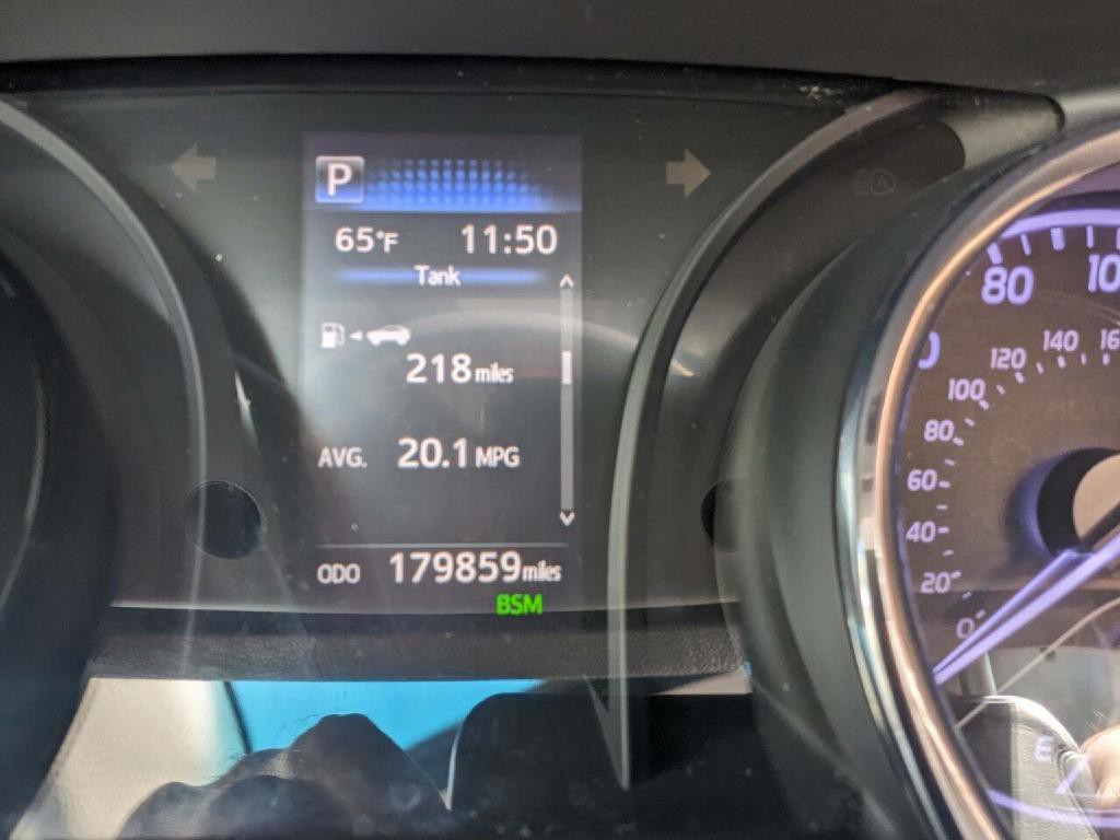 2019 Toyota Camry Image 15