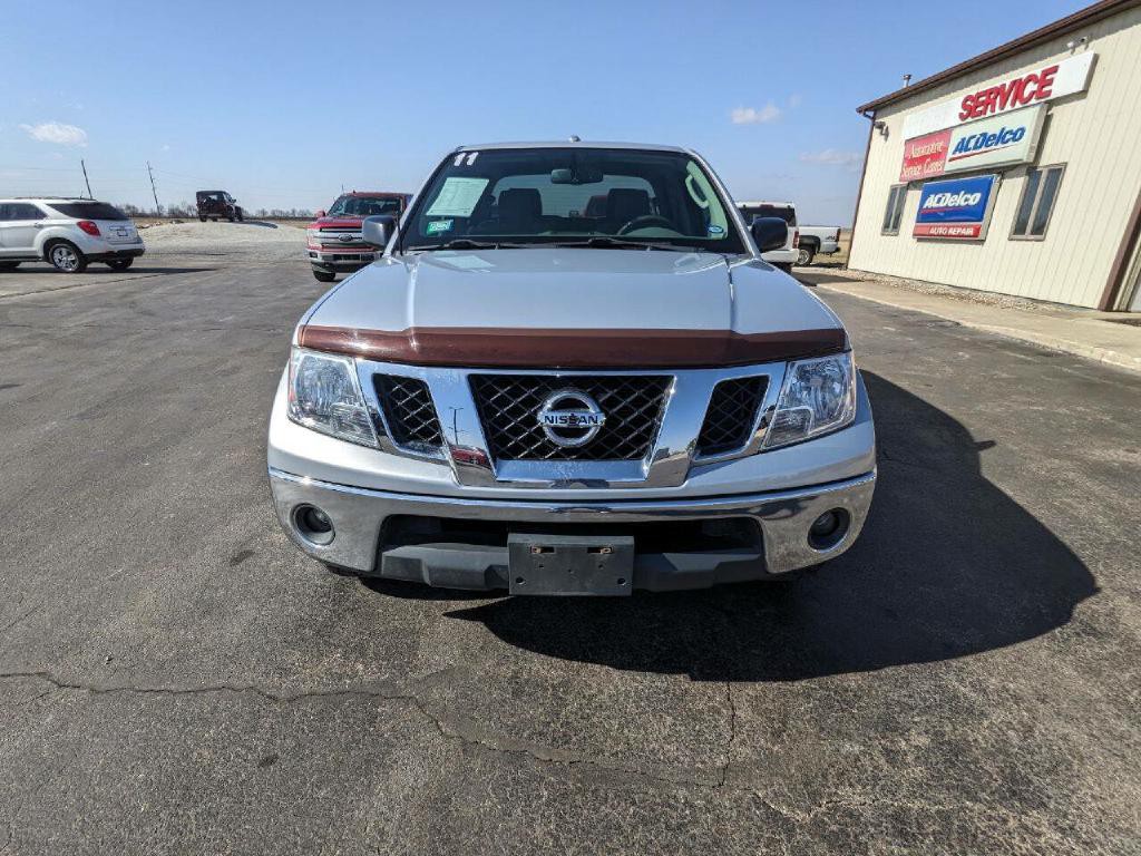 2011 Nissan Frontier Image 3