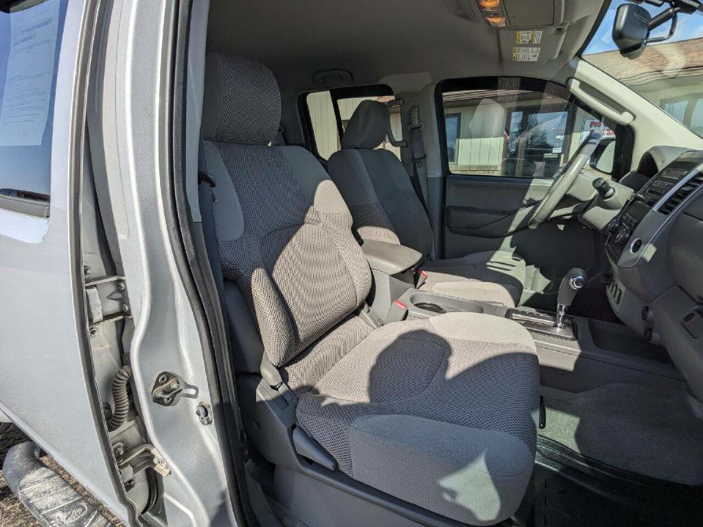 2011 Nissan Frontier Image 14