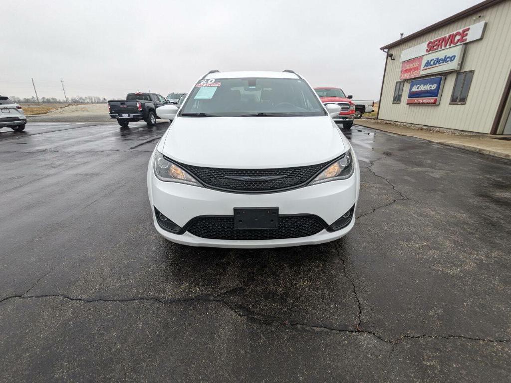 2020 Chrysler Pacifica Image 3