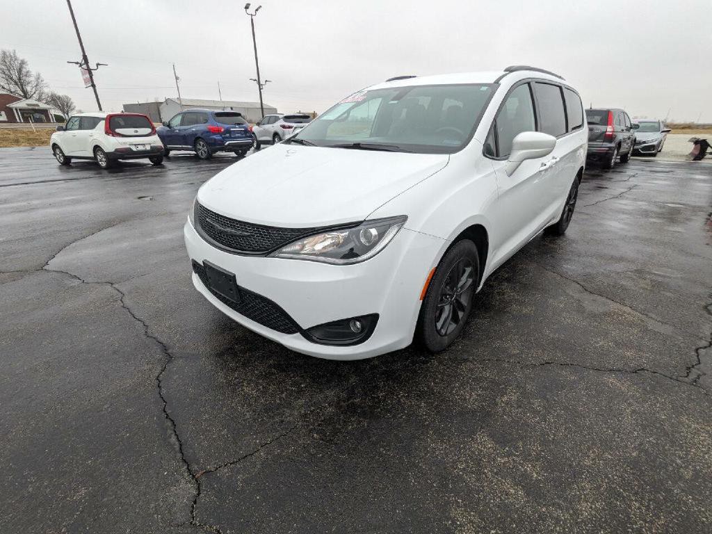2020 Chrysler Pacifica Image 4