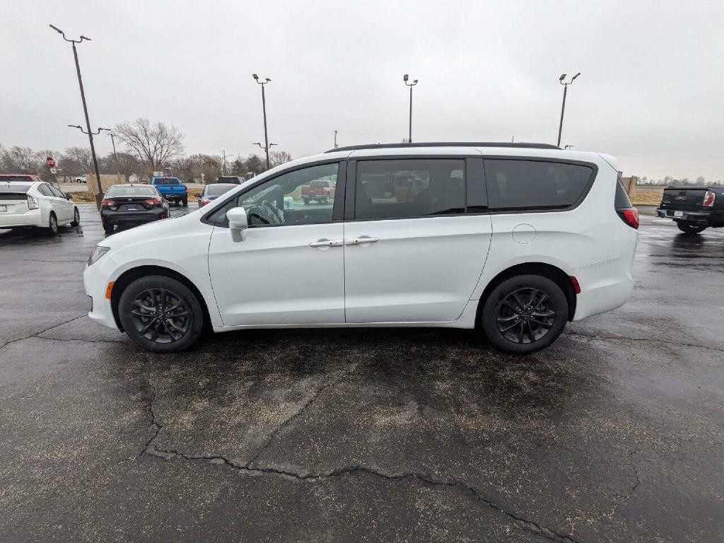 2020 Chrysler Pacifica Image 5