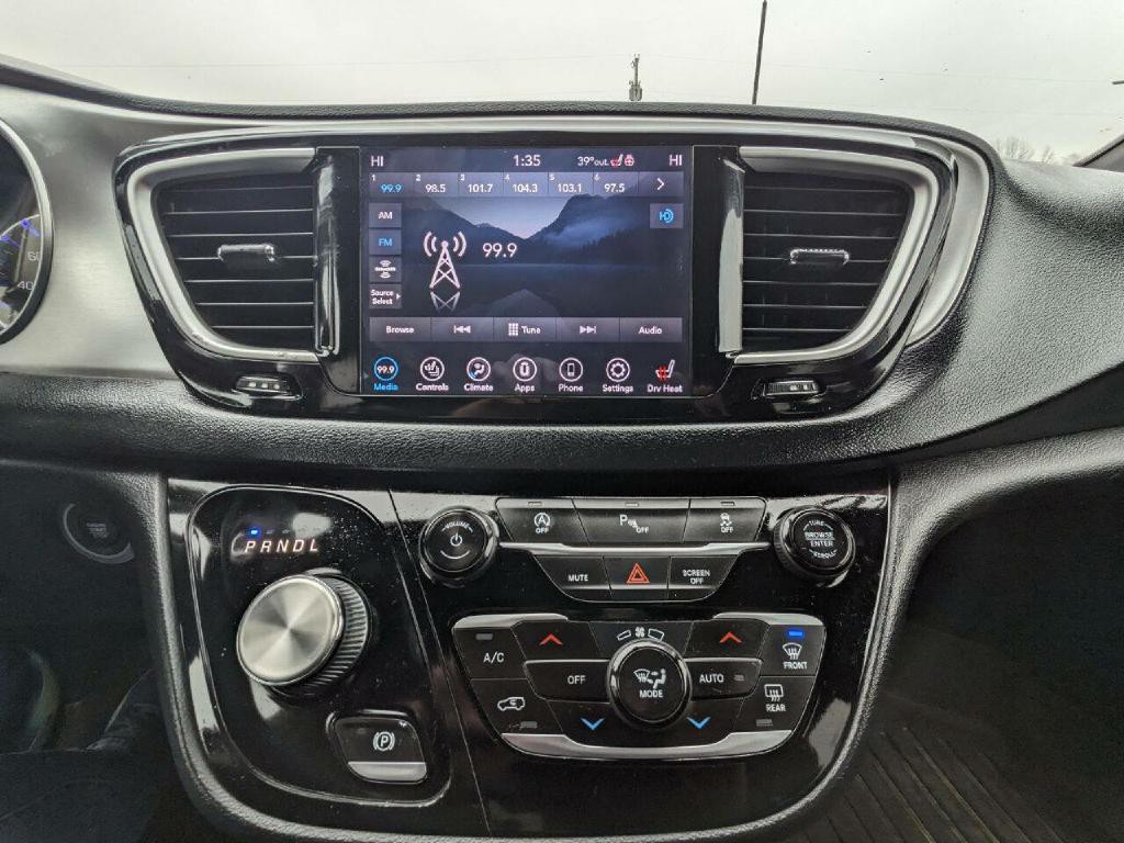 2020 Chrysler Pacifica Image 17