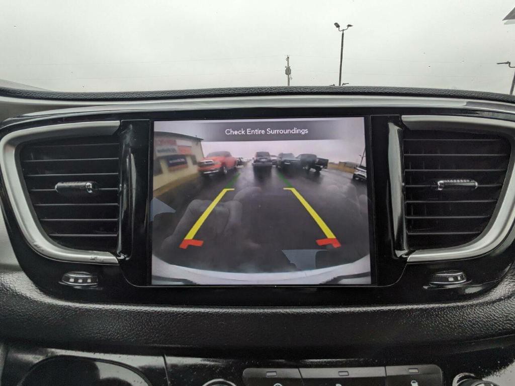 2020 Chrysler Pacifica Image 18