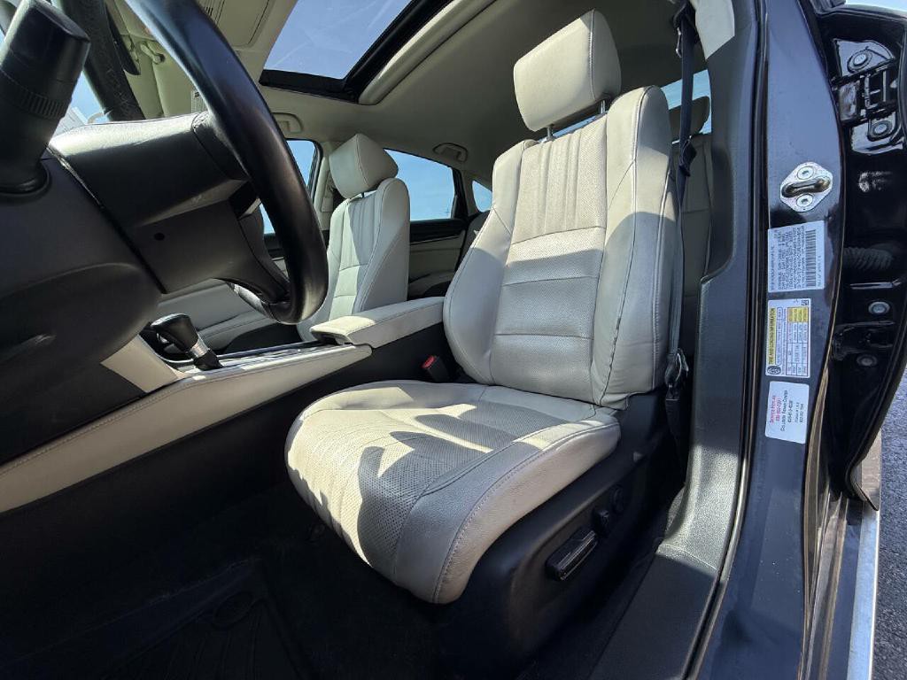 2018 Honda Accord Image 9