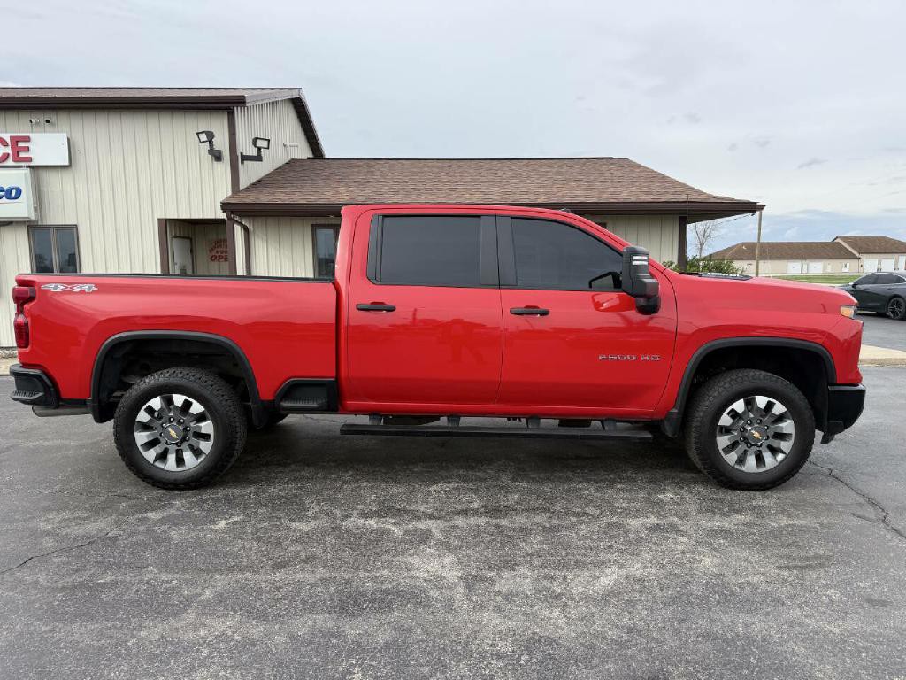 2024 Chevrolet Silverado 1500 Image 1