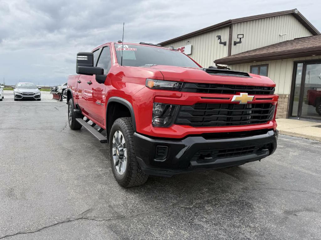 2024 Chevrolet Silverado 1500 Image 2